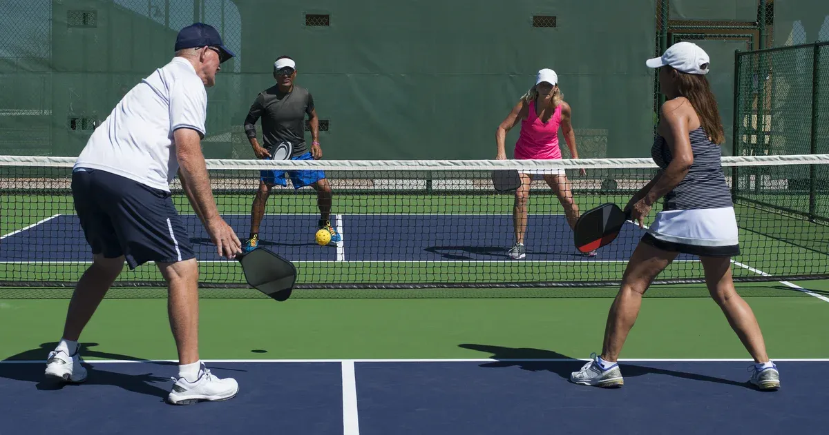 Pickleball mixed doubles court