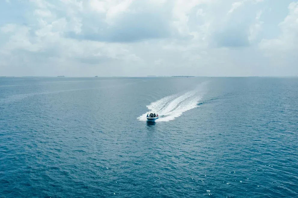 powerboat